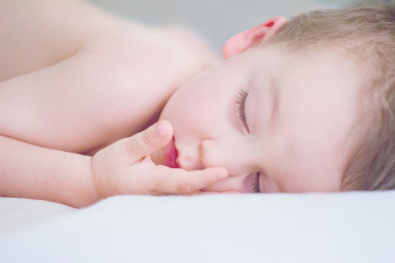 苹果泥制作指南，如何为代生宝宝准备营养丰富的美食