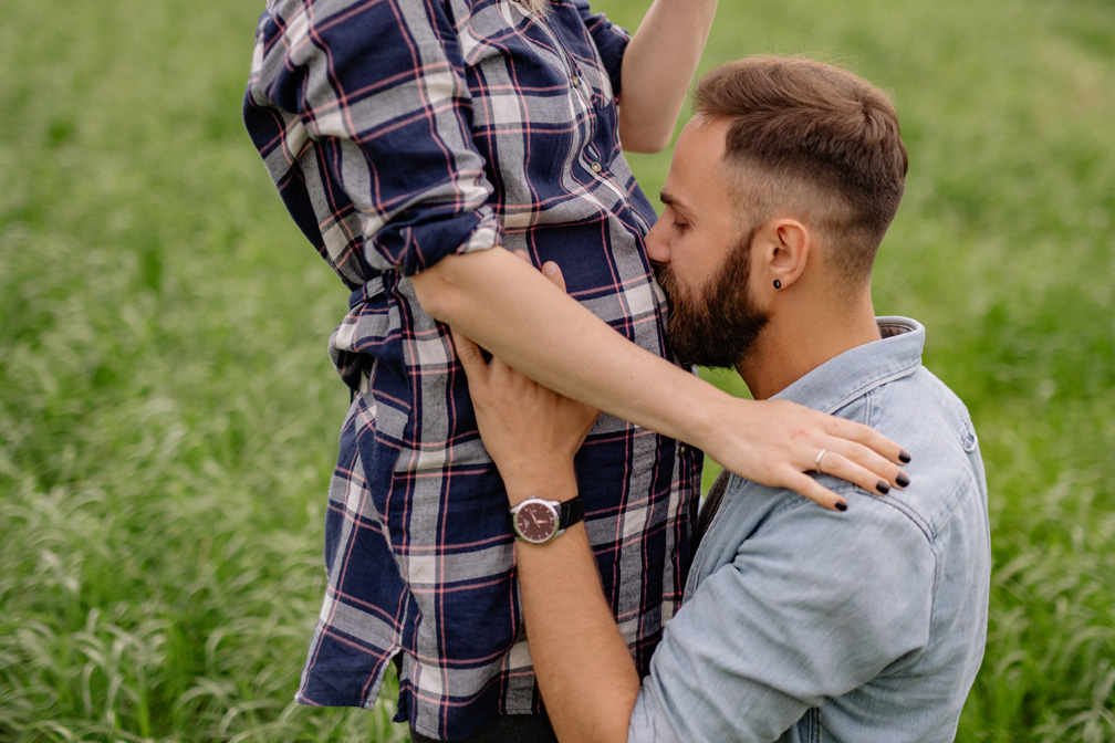 代怀助孕，冷暖之间，如何应对？